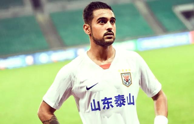 关于争冠渺茫！中超-莱昂纳多戴帽法国安2-3海港遭3连败的信息